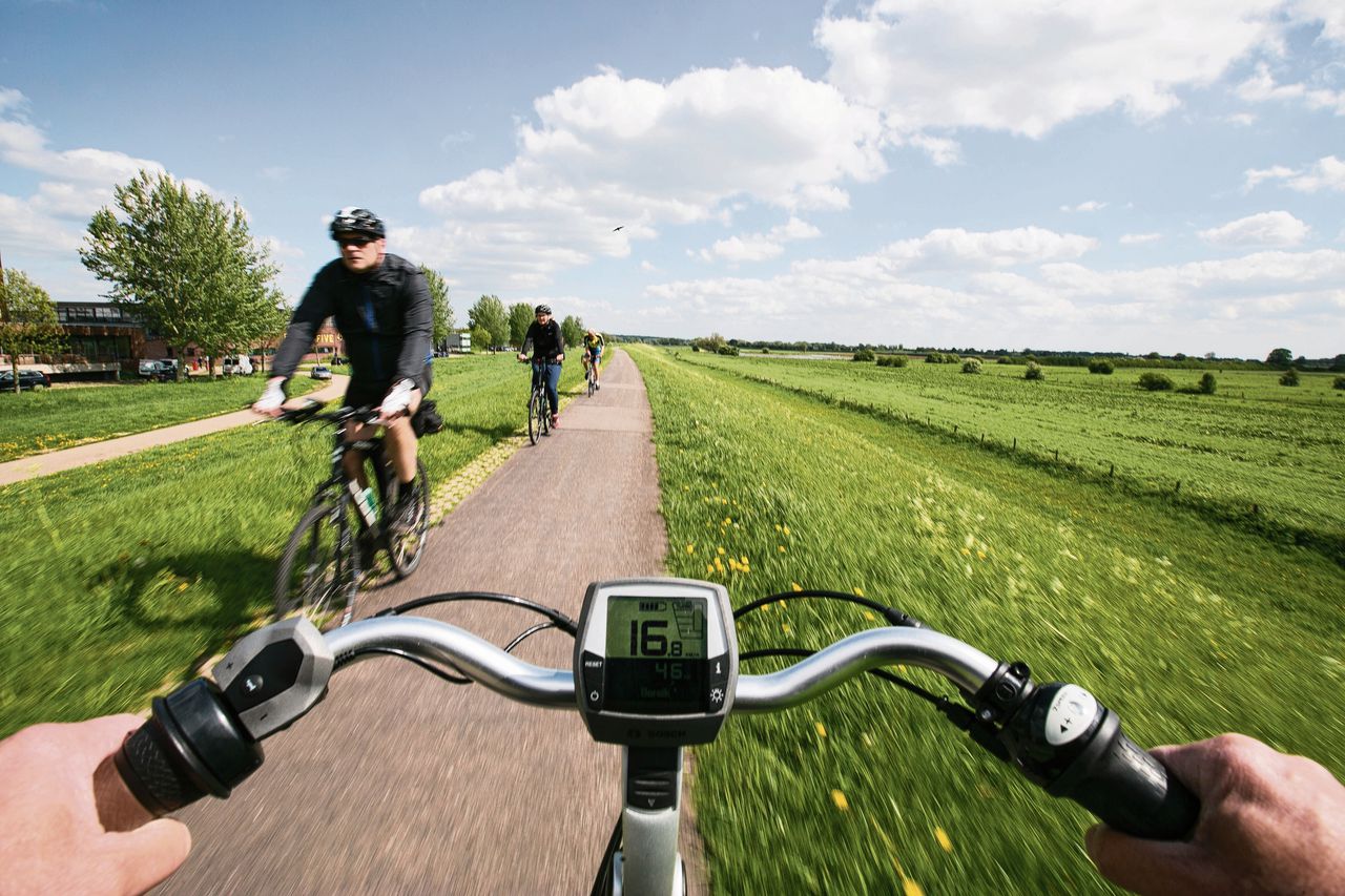 Sinds deze zomer heft Europa importtarieven van 22 tot 83 procent op Chinese e-bikes. De grote Nederlandse fietsfabrikanten profiteren ervan.