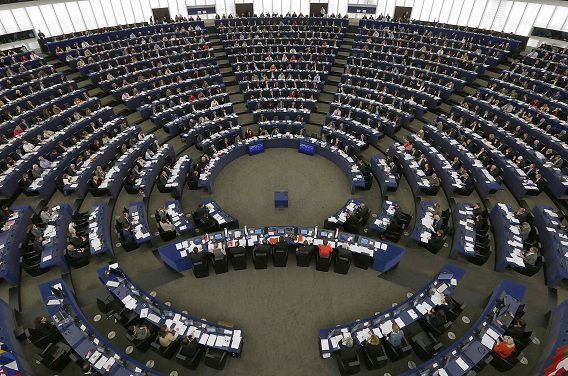 Leden van het Europarlement in Straatsburg tijdens een stemming.