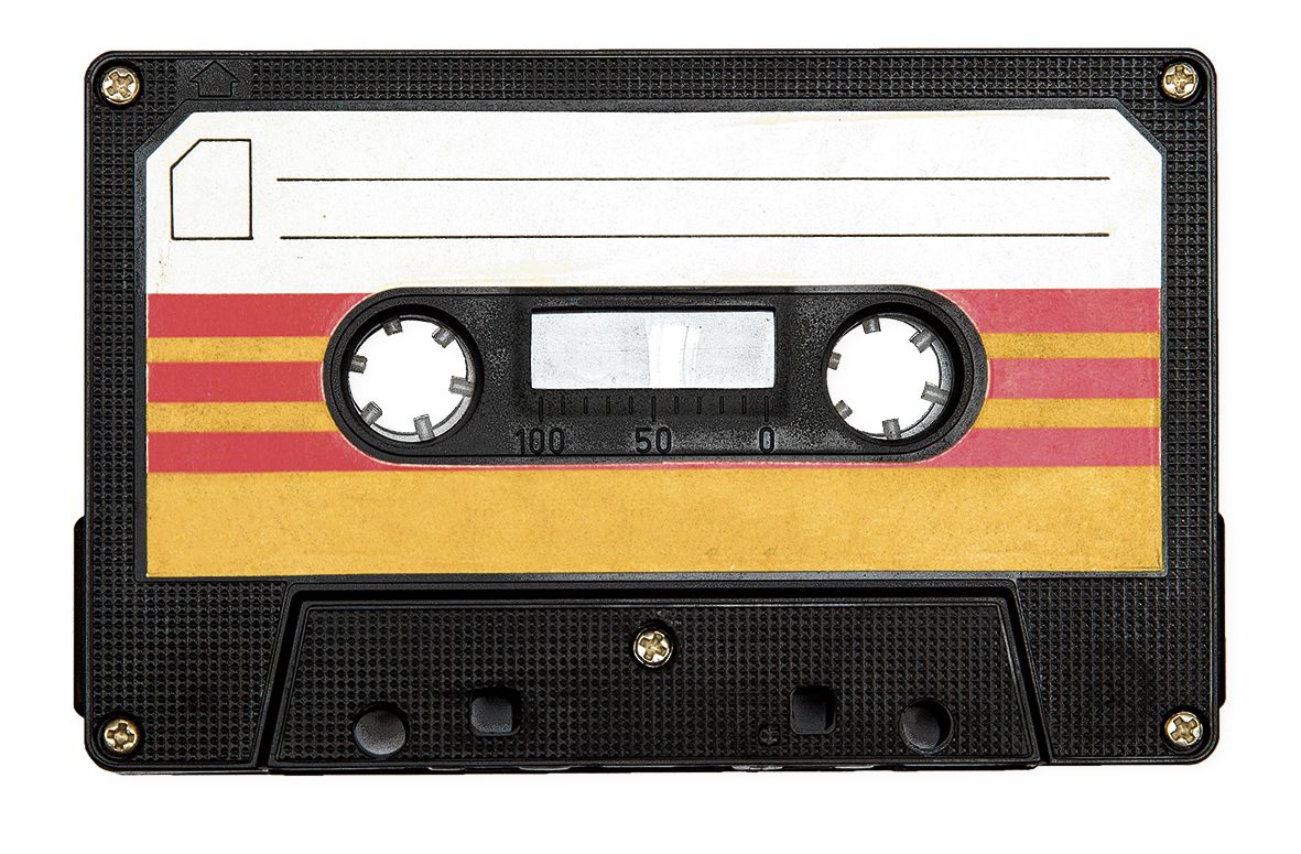Het cassettebandje is  een drager van muziek, maar ook van herinneringen 
