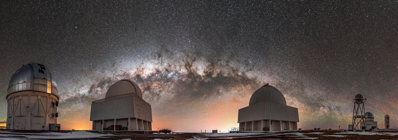 Het Cerro Tololo Inter-American Observatory in het Andesgebergte in Chili, waar komeet UN271 werd ontdekt.