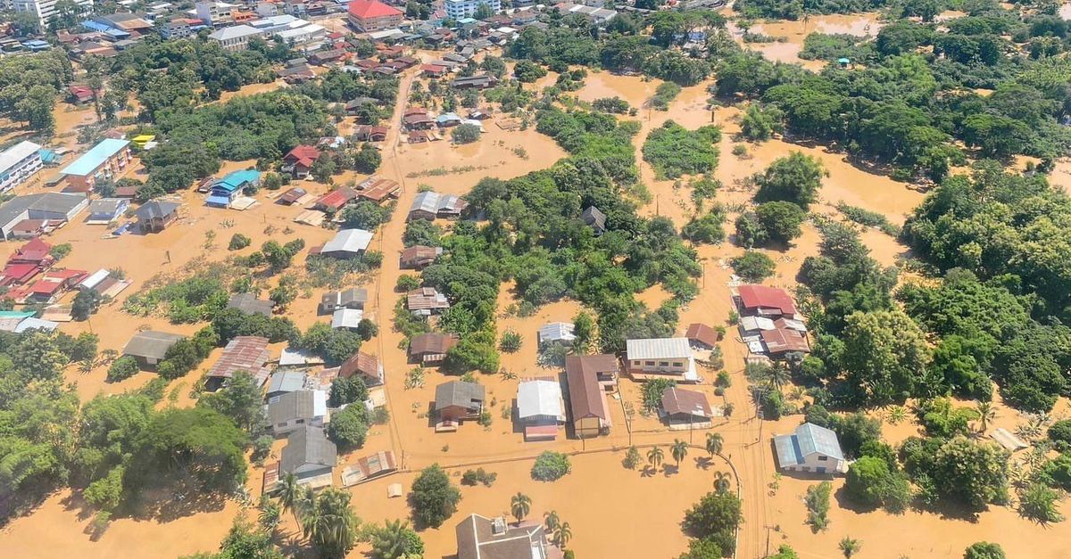 At least 22 people have been killed in floods caused by monsoon rains in Thailand.