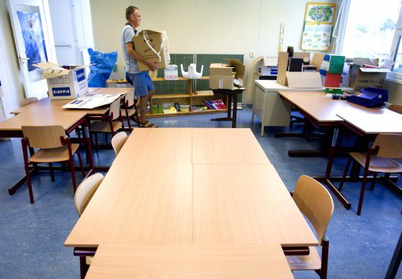 Het binnenklimaat in scholen in de Benelux is slecht voor de gezondheid blijkt uit een onderzoek.