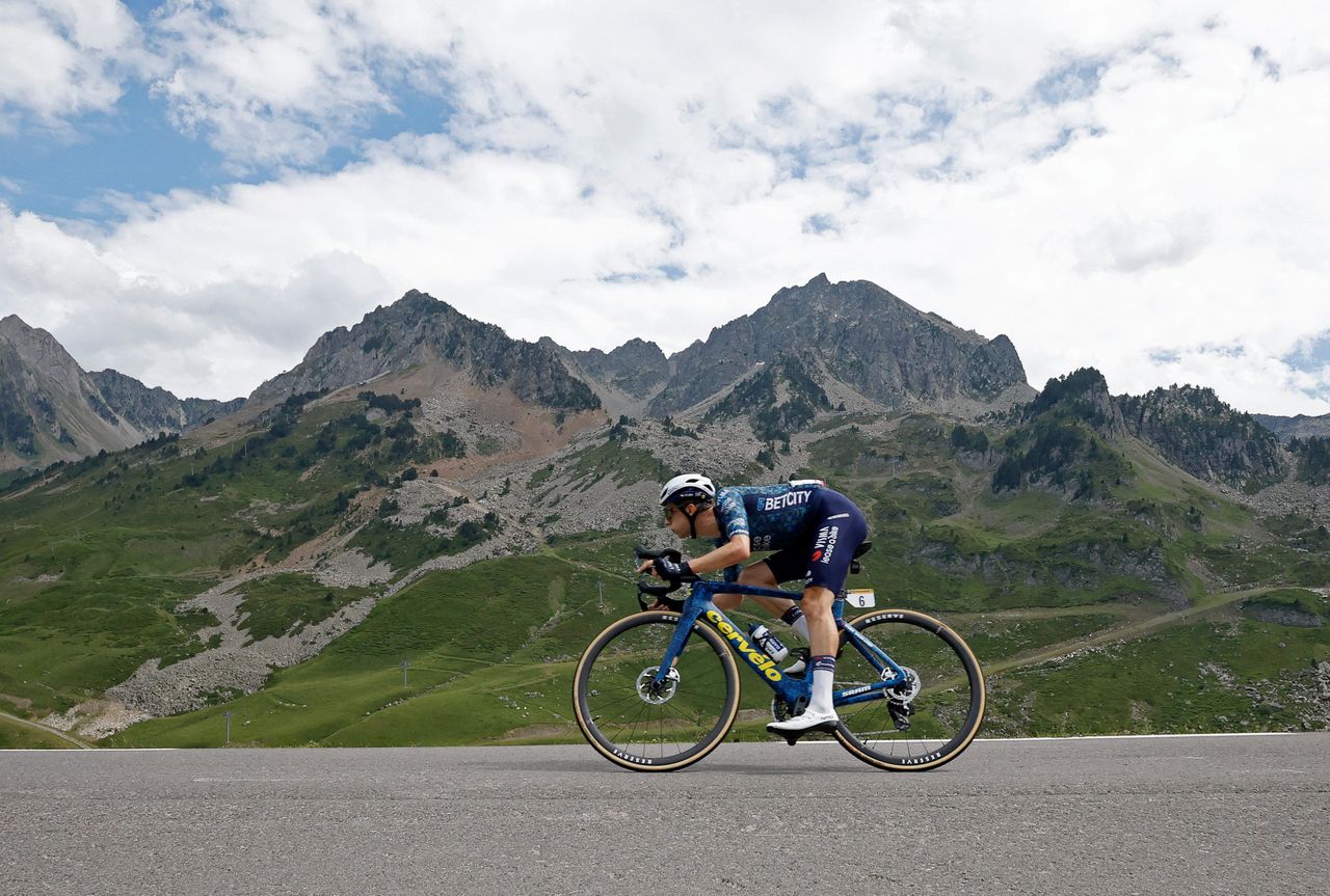 Van de Luchtmacht naar het hooggebergte: oud-militair Bart Lemmen (28) rijdt zijn eerste Tour de France 