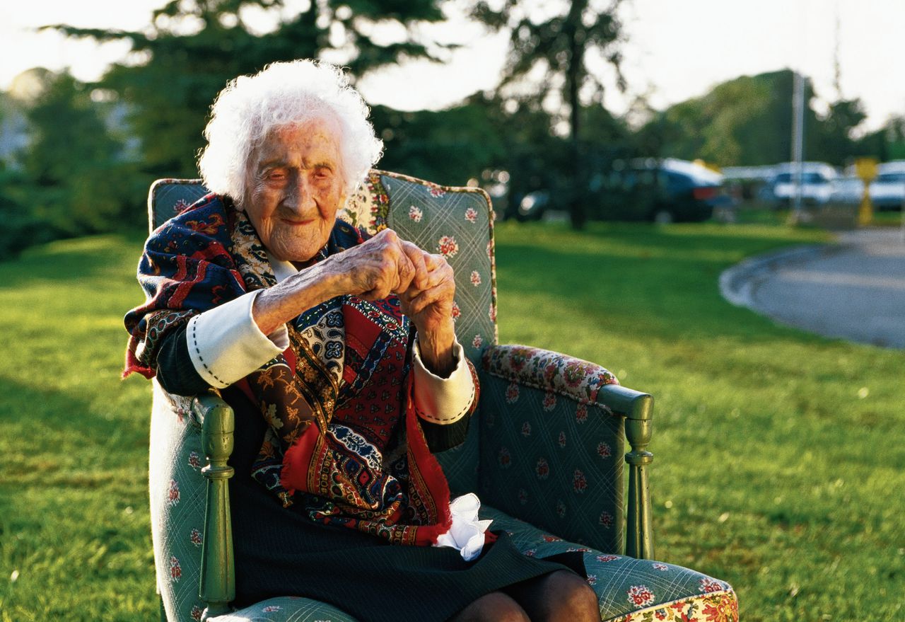 De Française Jeanne Calment in oktober 1995. Zij was toen de oudste mens op aarde. Ze overleed in 1997 op 122-jarige leeftijd.
