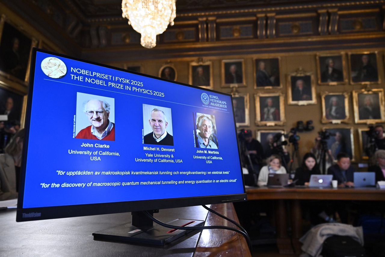 With electrons in an ultra-cold electronic circuit, these Nobel Prize winners brought the quantum world almost within reach