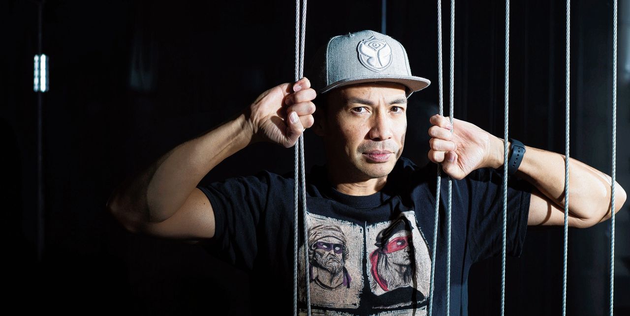 Dj Laidback Luke ‘woont’ en werkt in het vliegtuig 