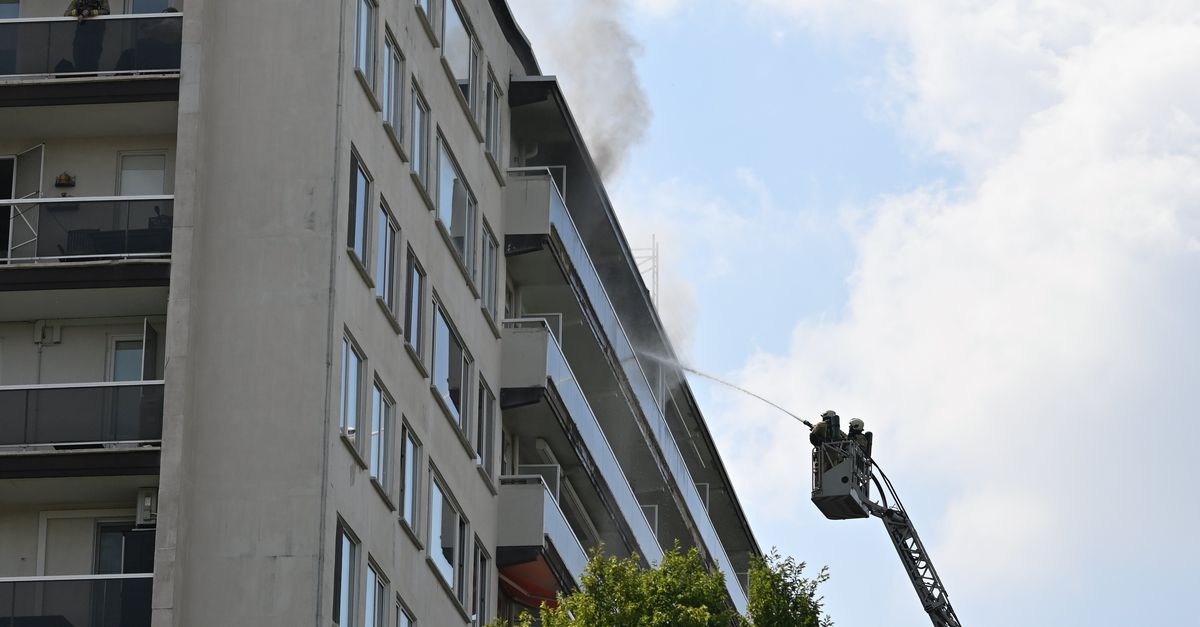 Grote brand in Antwerps appartementsgebouw, meerdere doden en zwaargewonden