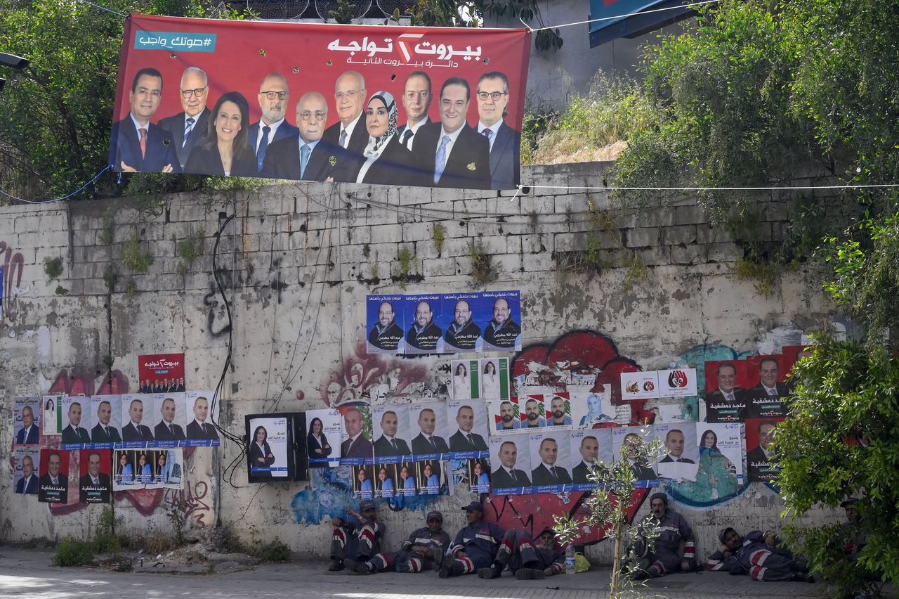 Verkiezingsposters in de straten van Beiroet.