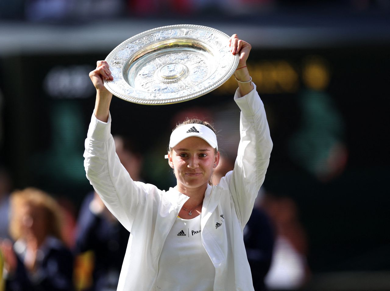 Rybakina wint op Wimbledon eerste grandslamtitel in loopbaan 