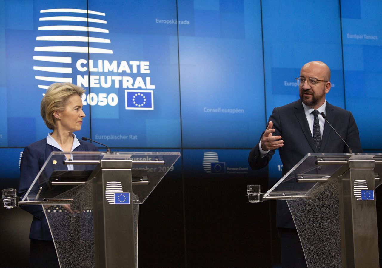 Commissievoorzitter Ursula von der Leyen en EU-president Charles Michel houden in de nacht van donderdag op vrijdag een persconferentie in Brussel.