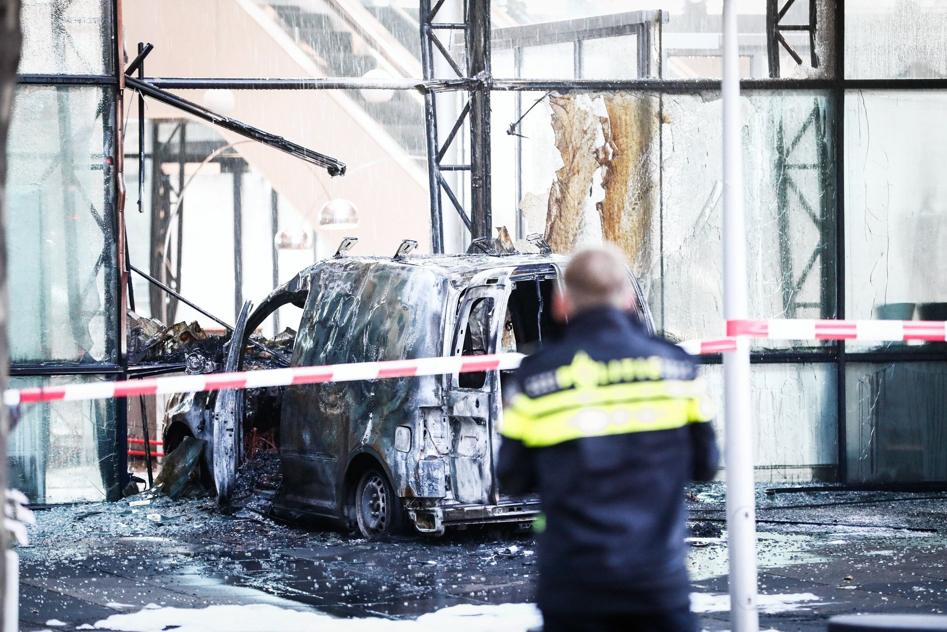 Medepleger Aanslag Telegraafgebouw In Hoger Beroep Veroordeeld Tot 11 