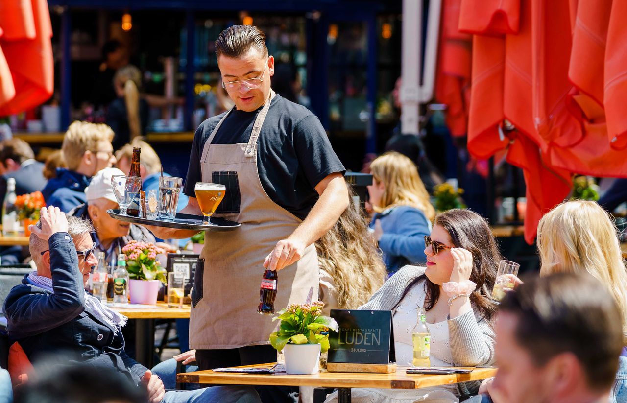 horeca nieuwe beperkingen zijn toppunt van symboolpolitiek nrc