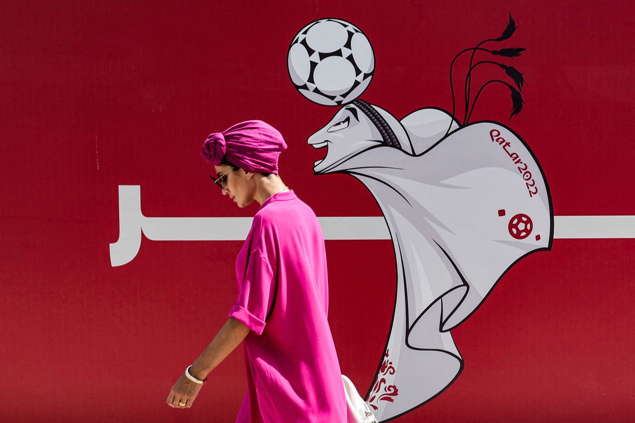 Kabinet wil ondanks kritiek toch minister sturen naar omstreden WK Qatar 