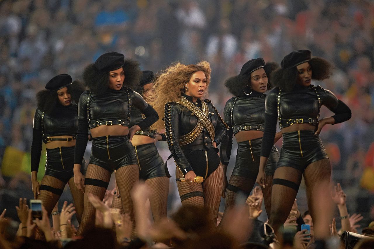 Beyoncé tijdens de Super Bowl, in het Levi’s Stadium in Santa Clara, 2016