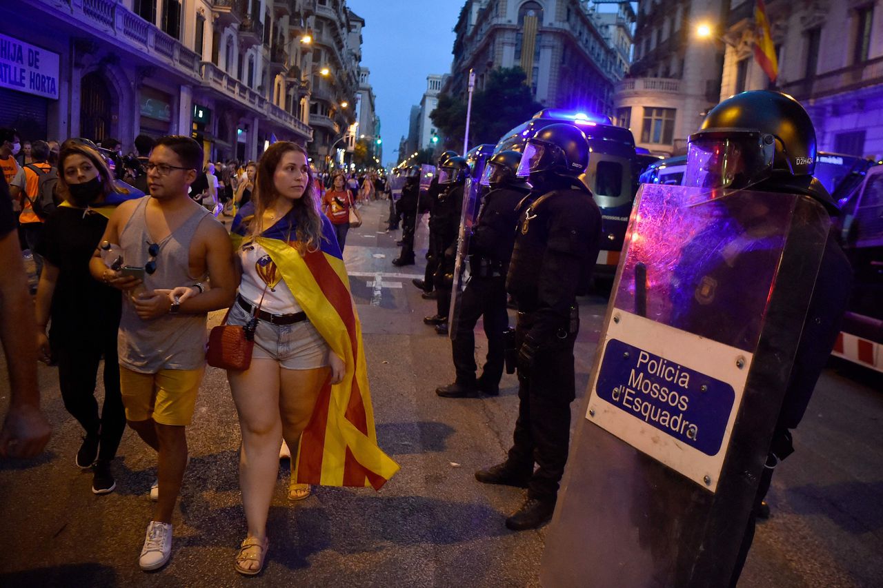 Tienduizenden separatisten demonstreren in Barcelona voor onafhankelijkheid 