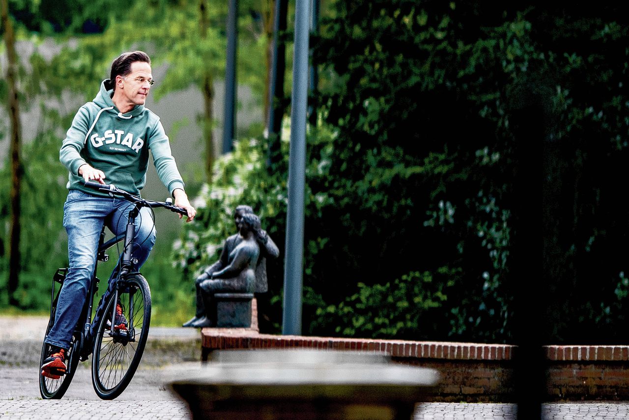 ‘Premier Rutte zwaar beveiligd vanwege dreiging’ - NRC