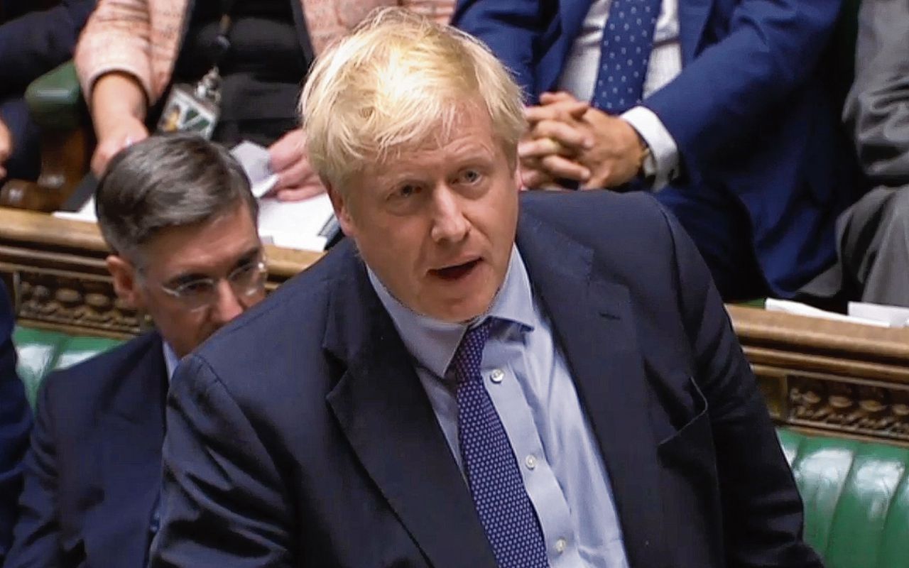 De Britse premier Boris Johnson, kort nadat het Lagerhuis zijn tijdschema voor de Brexit-wetgeving wegstemde.