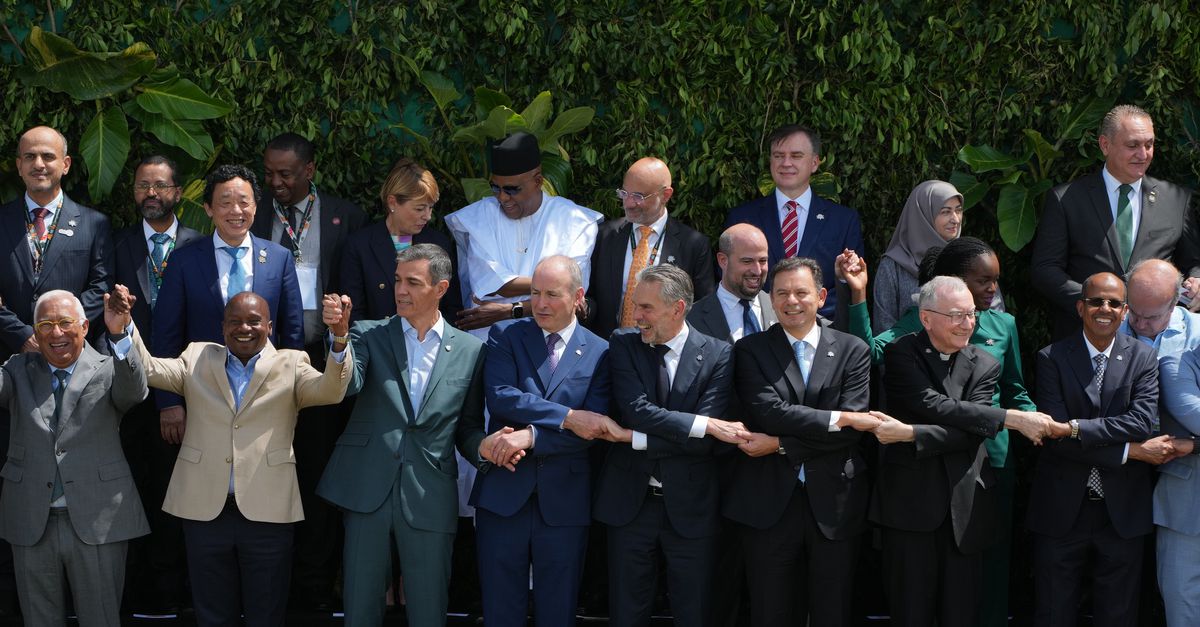 Thumbnail of Terwijl de spanning stijgt op de klimaattop, rijst de vraag: is zo’n conferentie nog wel nuttig?