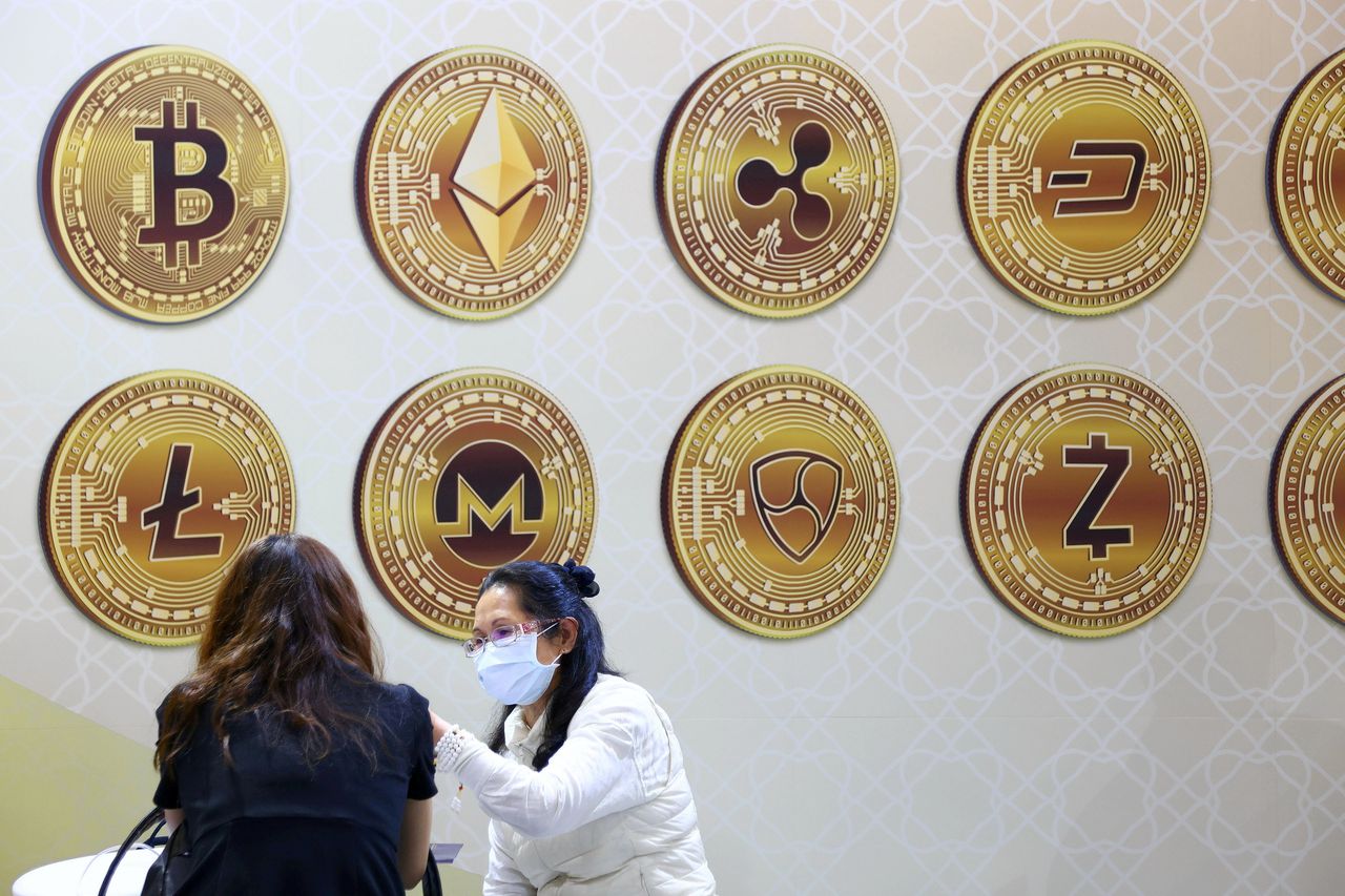 Een beeld van cryptomunten tijdens een financiële expositie in Taiwan.