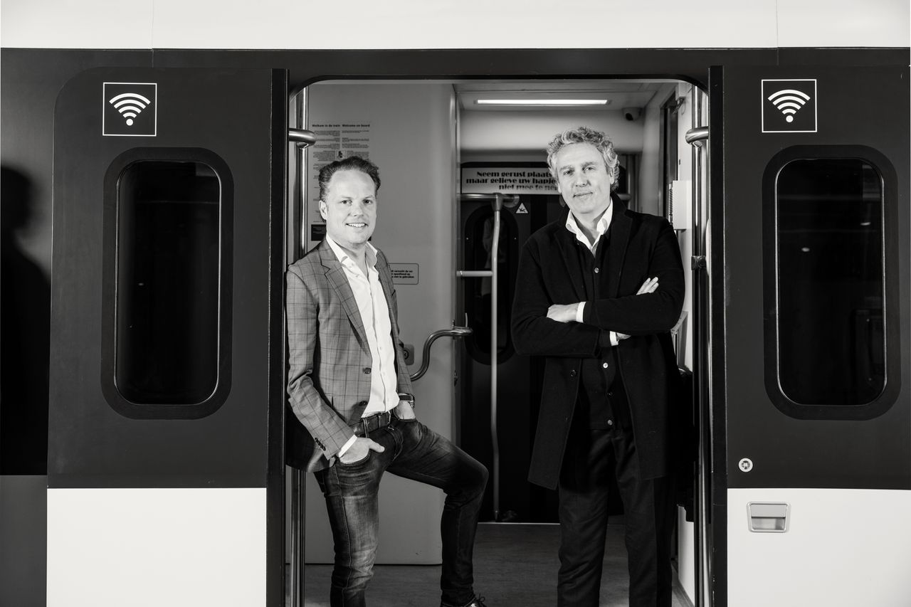 Geert van der Hoek (l.) en Herman Jan Carmiggelt over de Innovatiefabriek, de Zitplaatszoeker en the next digital.