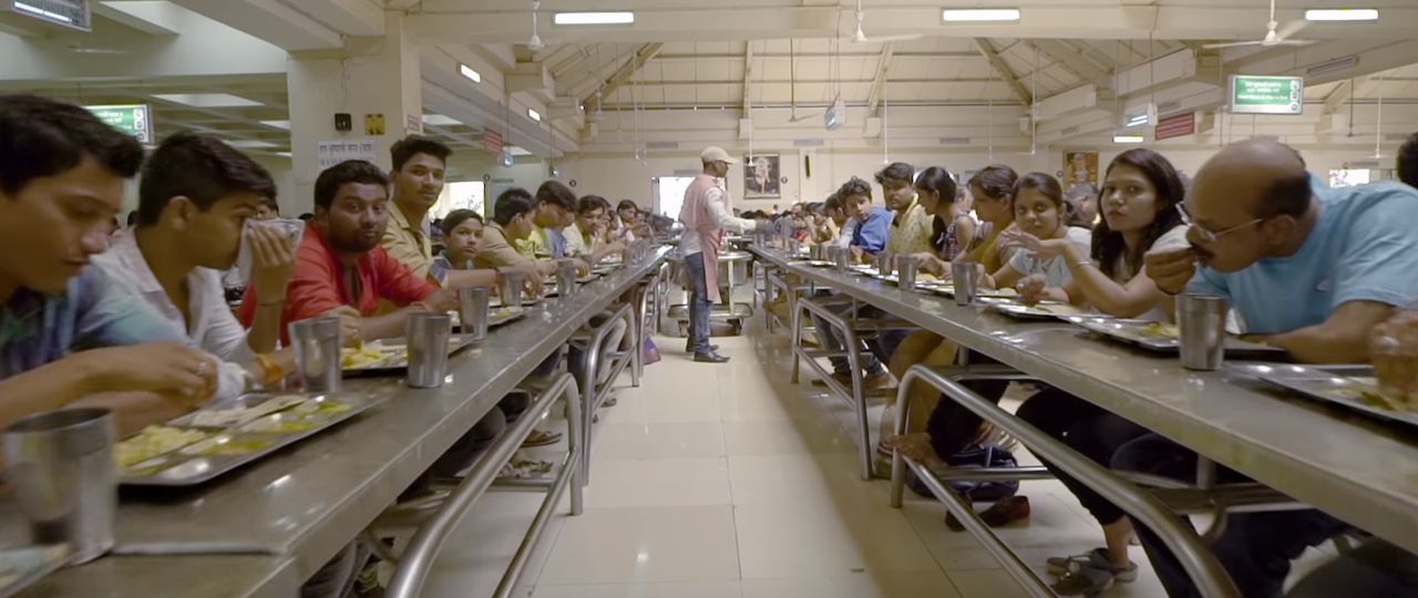 Deze keuken serveert 40.000 gratis maaltijden per dag 