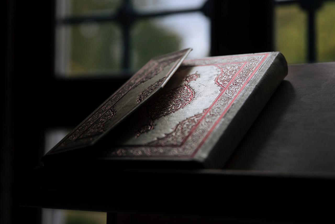 Tientallen korans verscheurd in moskee Bremen 