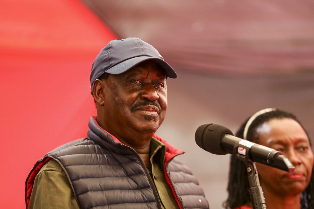 Oppositieleider Raila Odinga duwt met gewelddadige rellen Kenia naar de rand van de afgrond 