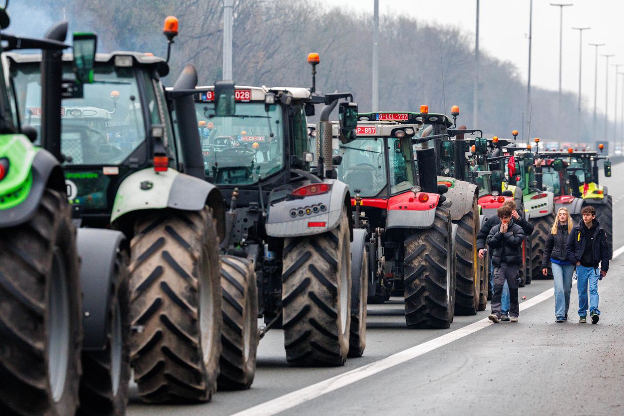 Brussel probeert protesterende boeren halsoverkop tegemoet te komen 