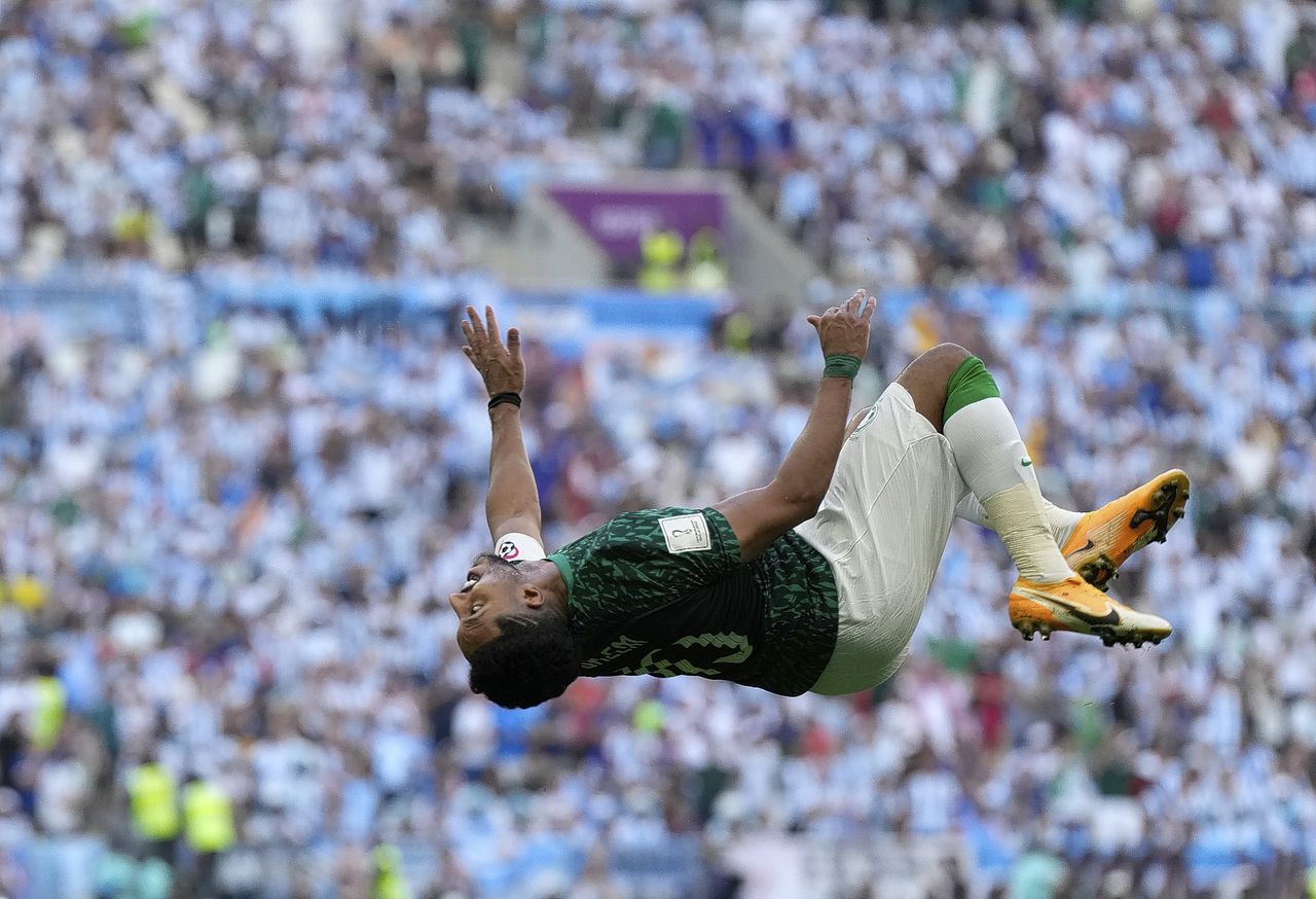 Juichen voor het oog van de wereld - NRC