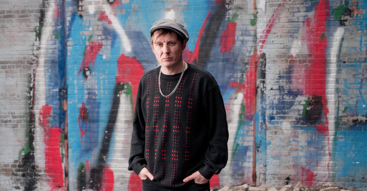 Lucky Fonz III bezingt de zachte krachten op gabbermuziek: ‘Je kunt ook iets heel diepzinnigs zeggen op een hardcorebeat’