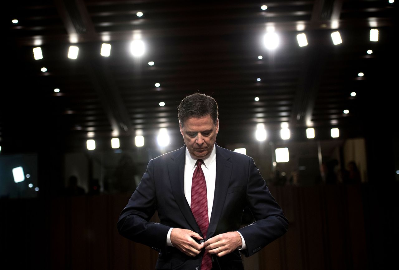 Comey onthult dat hij achter geheim Twitter-account zit 