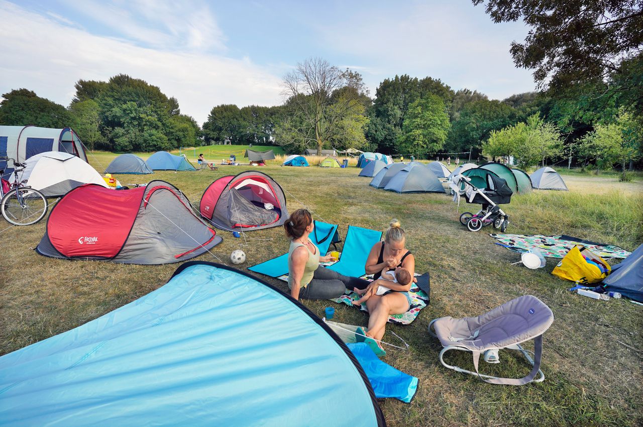 In het Immerloopark in Arnhem konden buurtbewoners komen kamperen op de Buurtcamping.