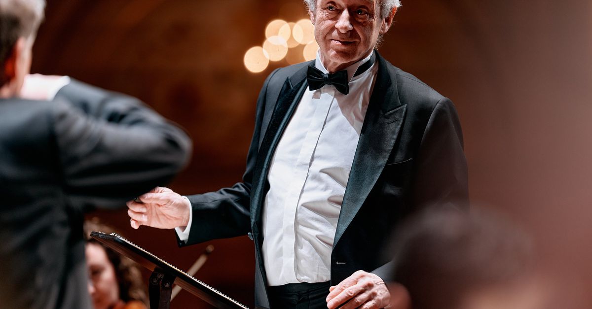 Dirigent Iván Fischer kreeg de Concertgebouwprijs: „Ik hoop dat Bach het cultuurdagboek leest”