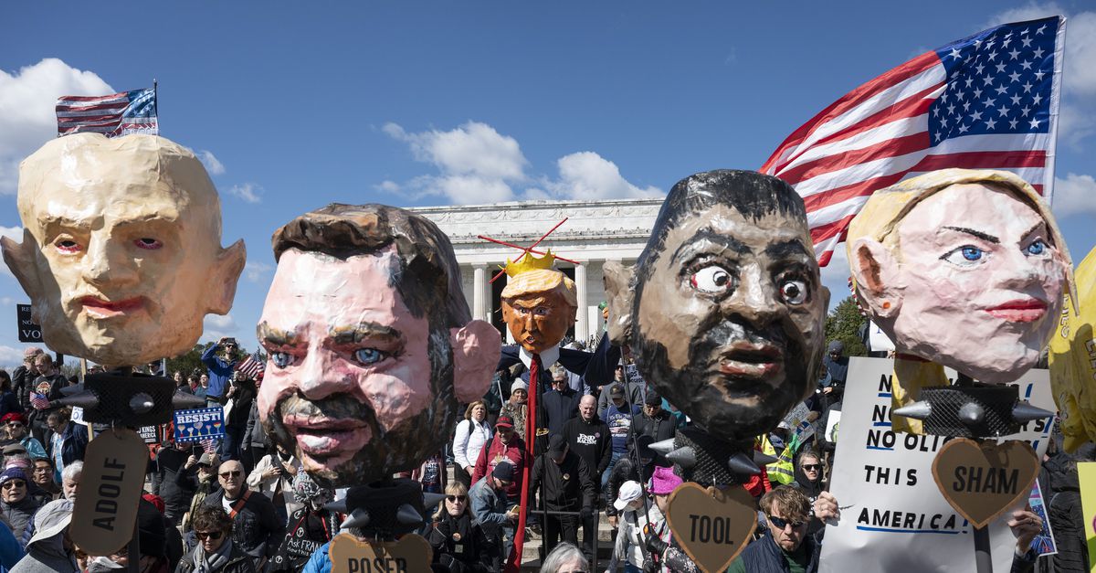 Ook in het dieprode Texas klinkt tijdens ‘No Kings’-protest verzet tegen Trump. ‘Ik neem voor het eerst van mijn leven deel aan een demonstratie’