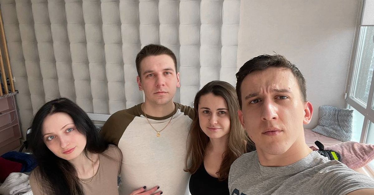 Quattro ucraini a Kiev: le strade sono piene, così come i rifugi antiaerei