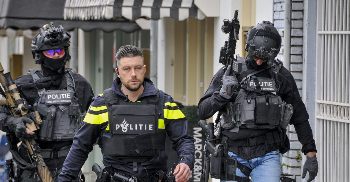 Politie beëindigt gijzeling Arnhemse gemeentehandhavers