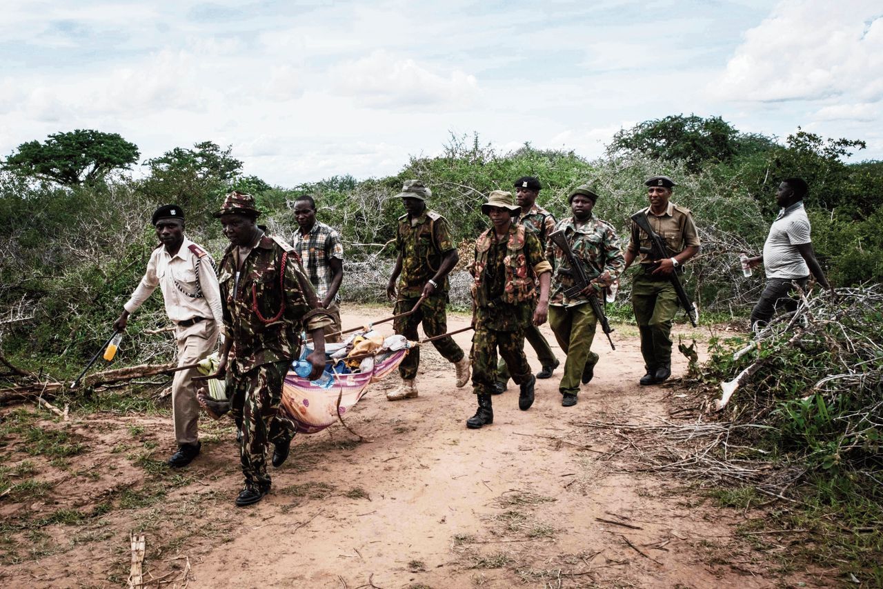 Tientallen lichamen gevonden van Kenianen die zich uithongerden op last van sekteleider 