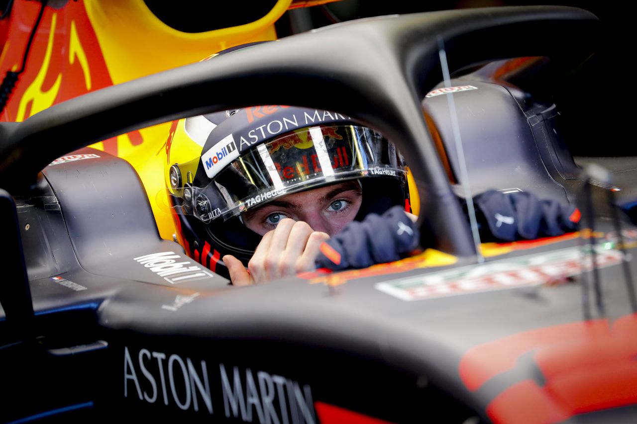 Volg de race: beleeft Verstappen de vliegende start waar hij zo naar snakt? 