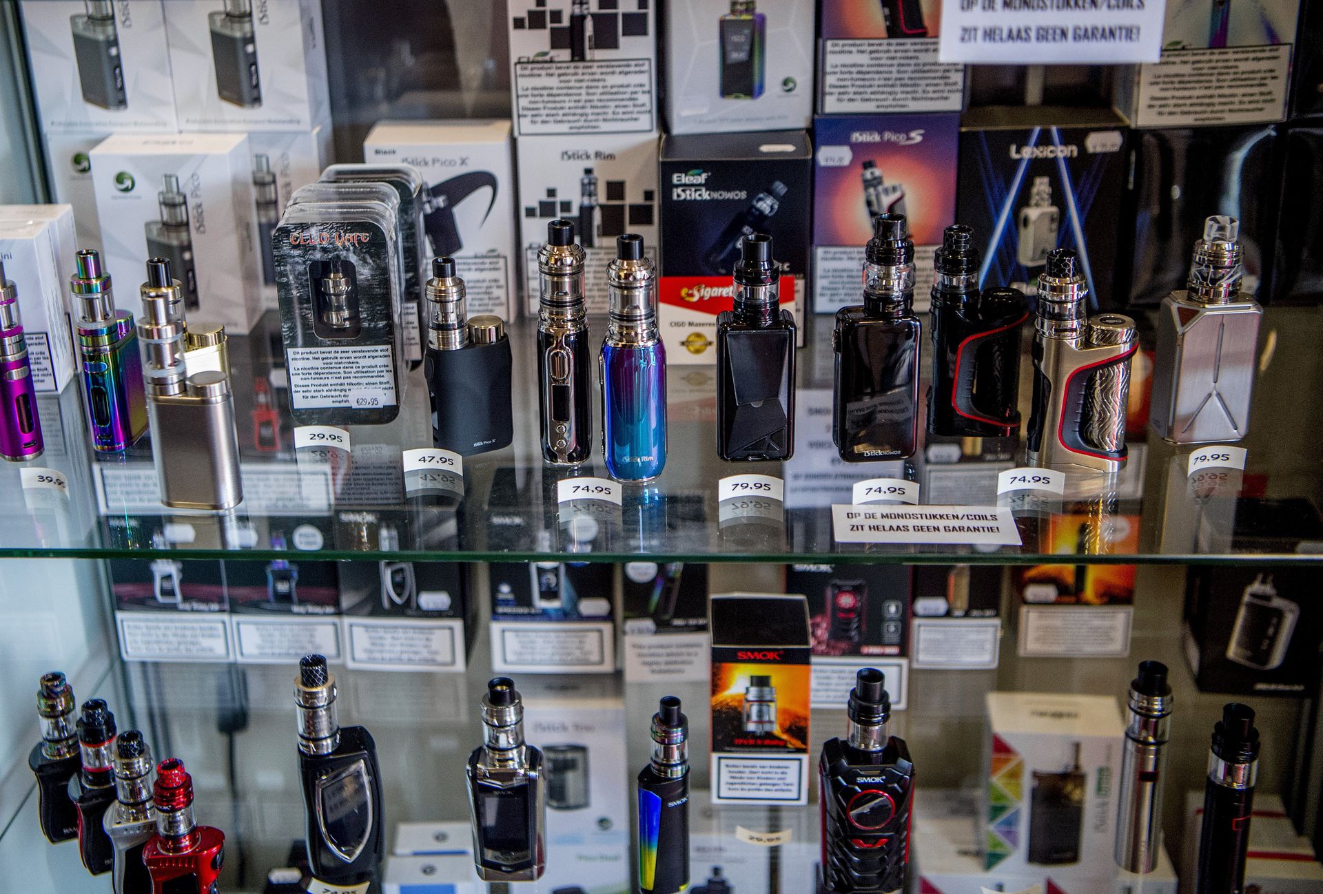 RIVM: zeven smaken voor e-sigaret zijn schadelijk voor gezondheid - NRC
