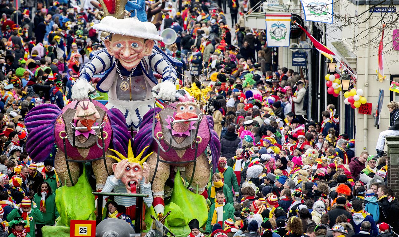 De carnavalsoptocht in Den Bosch in 2013.