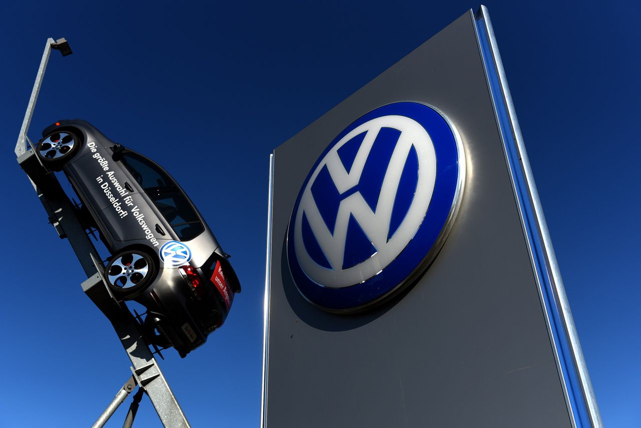 Volkswagen geeft toe dat er ook 2016-dieselmodellen sjoemelsoftware bevatten.