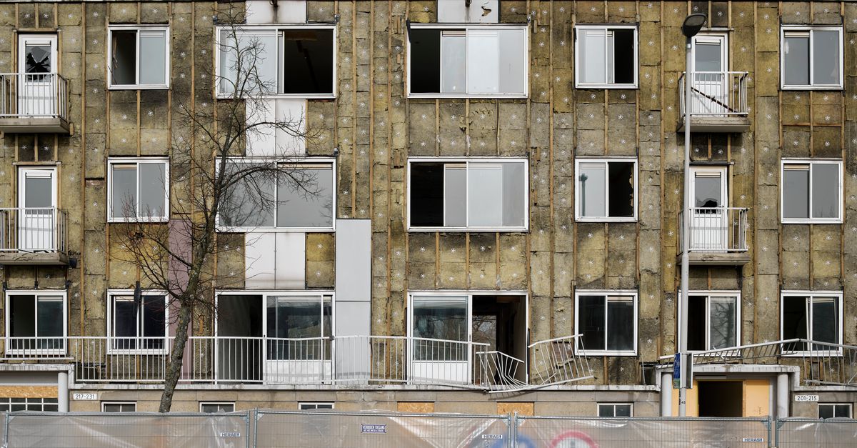 Kamer steunt broodnodige aanpassing van een woningwet, omdat die in strijd was met de Grondwet