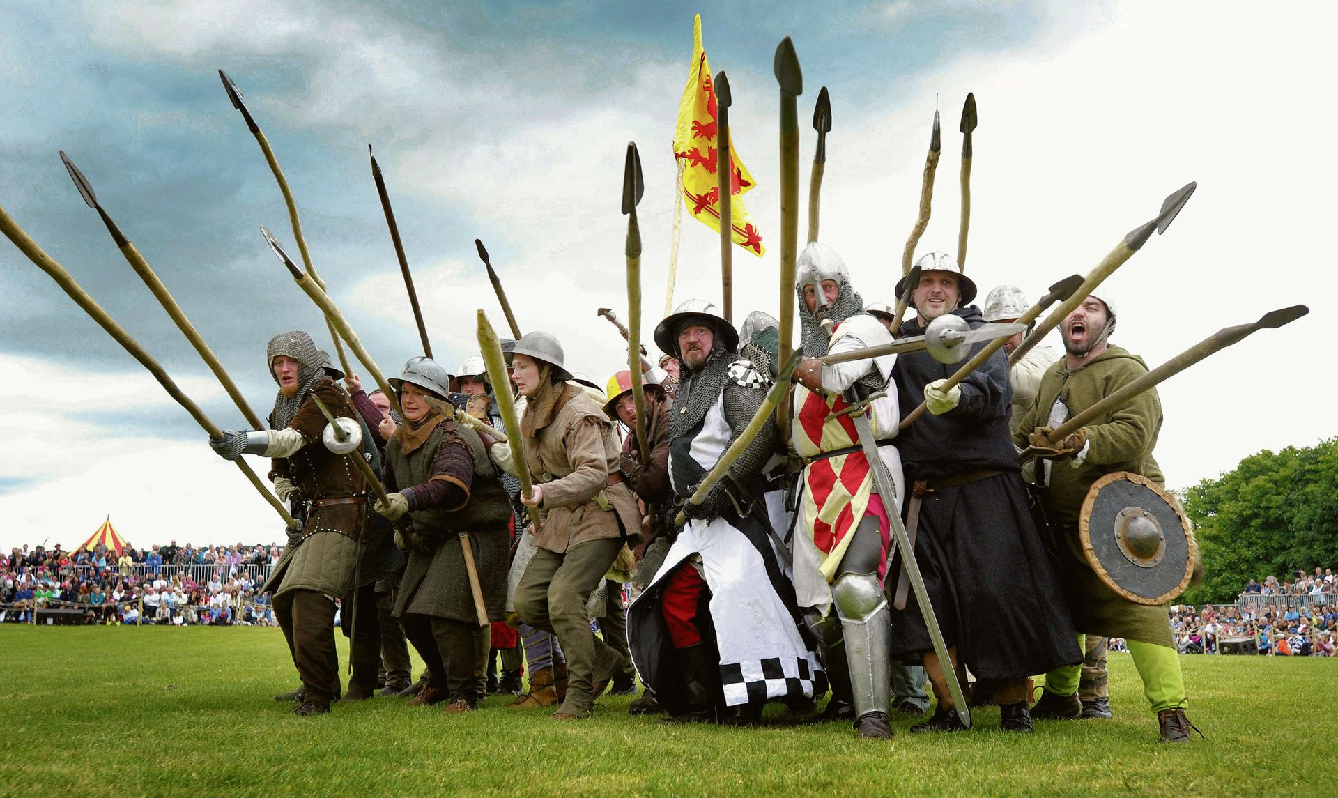Битва квизов. Шотландия битва при Баннокберне. Битва при Баннокберне 1314. Рыцари Шотландии 13 век. Битва при Бэннокберне сражения Шотландии.
