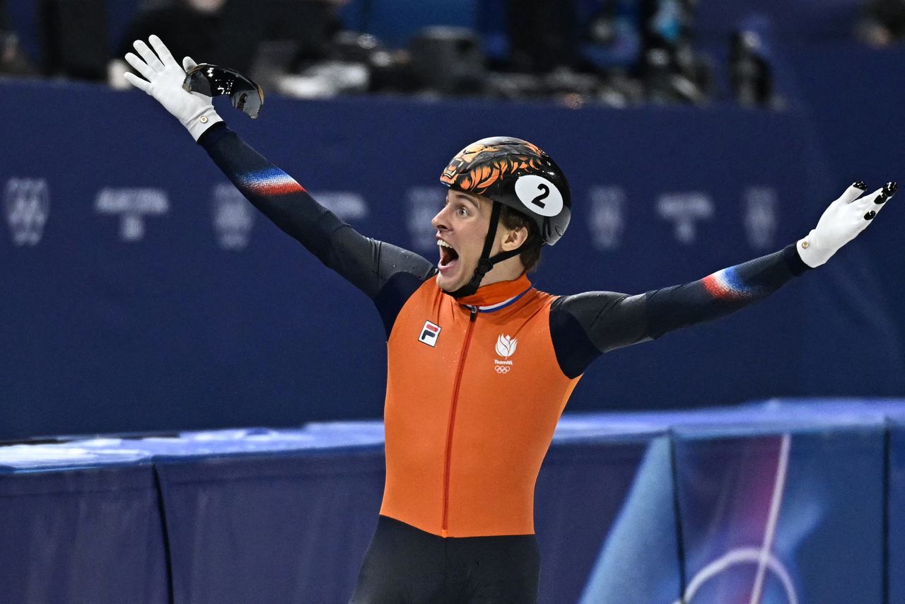 Jens van 't Wout maakt het Nederlandse feest op de tweede dag van het shorttracktoernooi compleet.