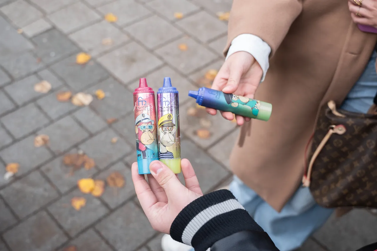 aroma king vapes Kabinet wil harder optreden tegen illegale vapes