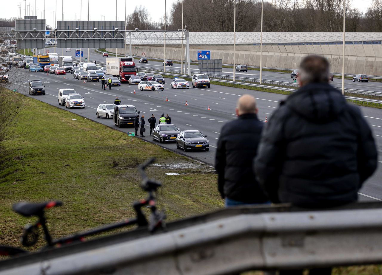 Politieactie op A2 vanwege vrees voor aanslag op journalist Van den Heuvel 