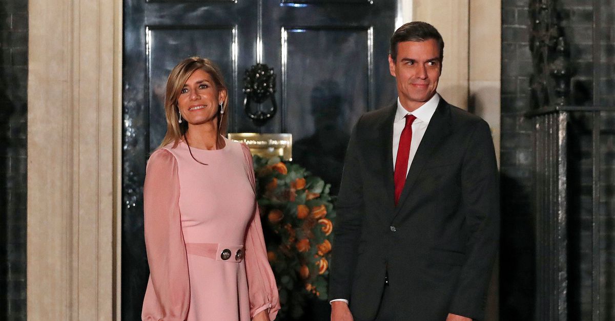 Spain showers Prime Minister Sanchez with support and ridicule as he approaches the end of his 'reflection period'