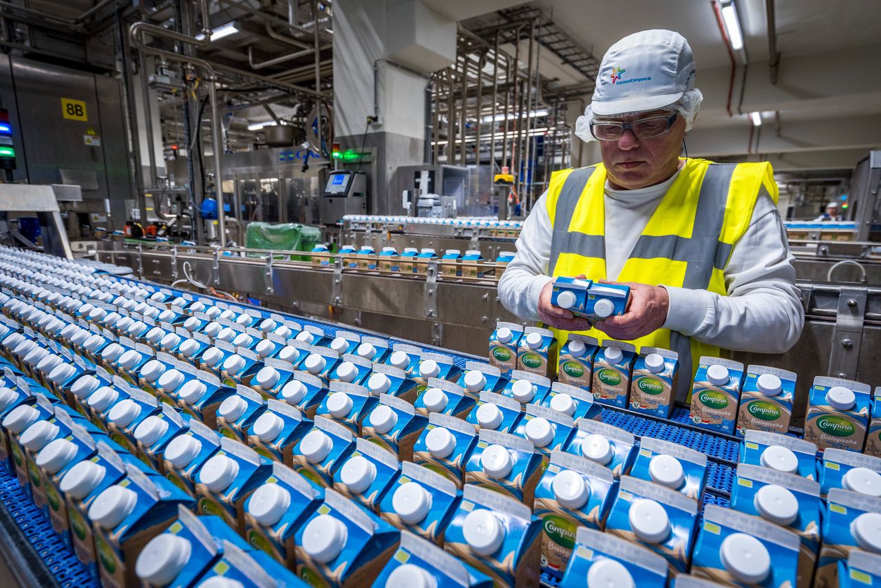 239 melkveehouders stoppen met het leveren van melk aan FrieslandCampina, zes keer zoveel als vorig jaar.