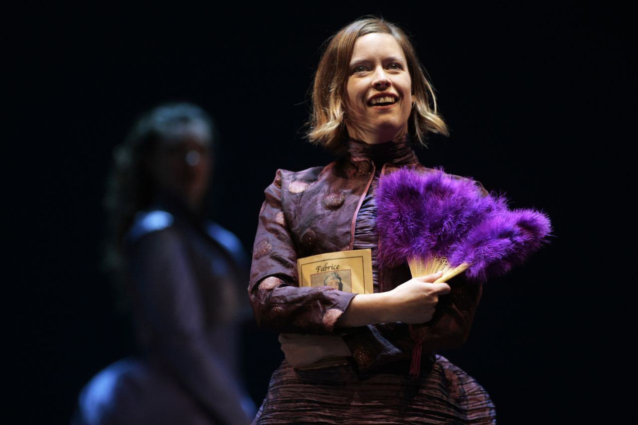 En Verder Theater Dans Nrc