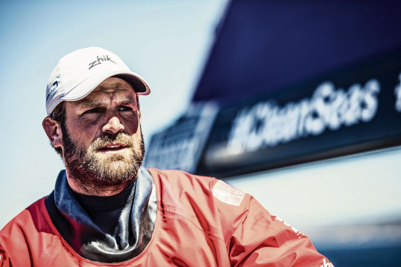 deadline Extra Arne Hoe AkzoNobel vastliep op de Volvo Ocean Race - NRC